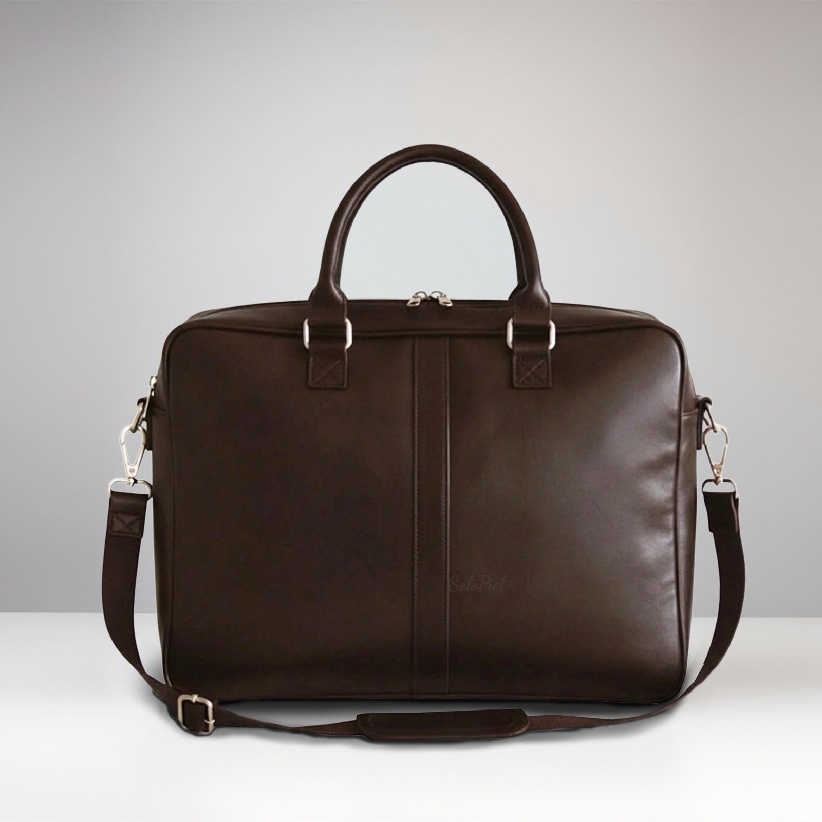 Portafolio Fabricado en Piel de Res de Para Laptop de 17" con Acojinado Diversos Compartimentos y Correa de Sujeción - Image 4